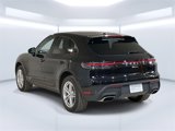 Certified 2024 Porsche Macan image 3
