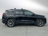 Used 2022 GMC Terrain SLT w/ Infotainment Package II image 6