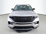 Certified 2022 Ford Explorer XLT w/ Equipment Group 202A image 2