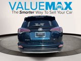 Used 2018 Toyota RAV4 SE image 4