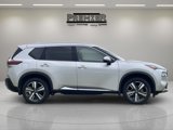 Used 2021 Nissan Rogue Platinum image 4