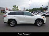 Used 2015 Toyota Highlander XLE image 2