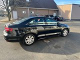 Used 2017 Volkswagen Jetta S image 4