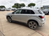 Used 2023 Mitsubishi Outlander Sport SE image 3