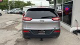 Used 2018 Jeep Cherokee Latitude w/ Cold Weather Group image 4