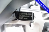 Used 2010 Volkswagen Routan SE image 5