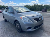 Used 2014 Nissan Versa SV image 2
