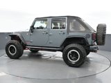 Used 2015 Jeep Wrangler Unlimited Rubicon image 4