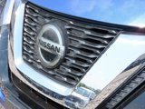 Used 2019 Nissan Rogue SV image 2