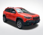 Used 2021 Jeep Cherokee Trailhawk image 3