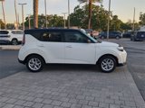 Used 2023 Kia Soul S image 3