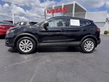 Used 2021 Nissan Rogue Sport S image 2