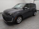 Used 2023 Kia Soul LX image 2