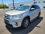 Used 2018 Toyota Highlander XLE image 3