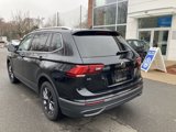 Certified 2022 Volkswagen Tiguan SE w/ Panoramic Sunroof Package image 2