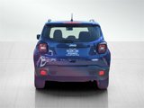 Used 2018 Jeep Renegade Latitude w/ Popular Equipment Group image 5