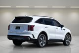 Used 2022 Kia Sorento S w/ Panoramic Sunroof Package image 3