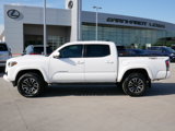 Used 2020 Toyota Tacoma TRD Sport image 3