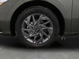 New 2025 Hyundai Elantra Hybrid image 3
