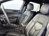 Certified 2024 Porsche Macan image 5