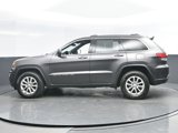 Used 2021 Jeep Grand Cherokee Laredo image 3