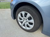 Used 2021 Toyota Corolla LE image 4