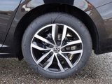 New 2025 Volkswagen Jetta SE image 3