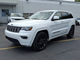 Certified 2017 Jeep Grand Cherokee Altitude image 3