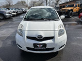 Used 2010 Toyota Yaris 2-Door Hatchback image 2