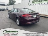 Used 2017 Ford Fusion SE w/ Fusion SE Technology Package image 3