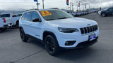 Used 2023 Jeep Cherokee Altitude Lux image 3