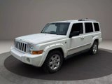 Used 2008 Jeep Commander Limited w/ Trailer Tow Group IV image 2