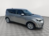 Used 2024 Kia Soul LX w/ Option Group 015 image 3