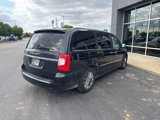 Used 2013 Chrysler Town & Country Touring-L w/ Entertainment Group #2 image 4