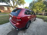 Used 2016 Mitsubishi Outlander SE image 3