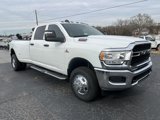 New 2024 RAM 3500 Tradesman w/ Chrome Appearance Group image 4