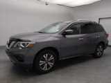 Used 2018 Nissan Pathfinder SV image 2
