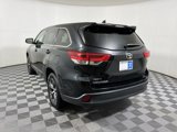 Used 2017 Toyota Highlander Plus image 5