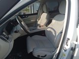 Used 2022 Volvo XC60 B5 Inscription w/ Protection Package Premier image 2