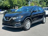 Used 2020 Nissan Rogue Sport SV image 2