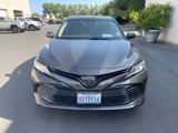 Used 2018 Toyota Camry LE image 2
