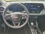 Used 2025 Chevrolet TrailBlazer LT w/ Driver Confidence Package image 4