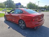 Used 2019 Volvo S60 T6 R-Design image 4