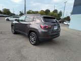 Used 2017 Jeep Compass Latitude w/ Cold Weather Group image 3