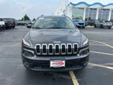 Used 2017 Jeep Cherokee Latitude w/ Comfort/Convenience Group image 3