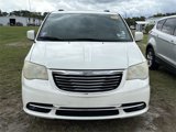 Used 2013 Chrysler Town & Country Touring image 3