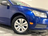 Used 2013 Chevrolet Cruze LS image 2