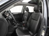 Certified 2024 Volkswagen Tiguan SE image 5
