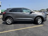Used 2022 Ford Edge Titanium image 4