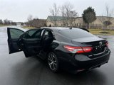 Used 2019 Toyota Camry SE image 5